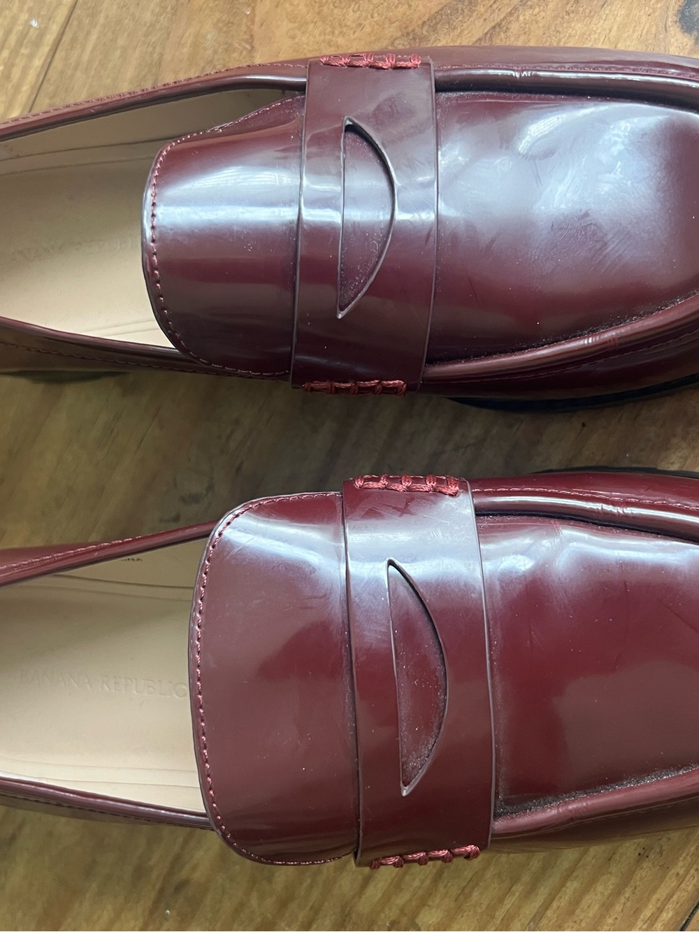 Banana Republic Women’s Burgundy Leather Penny Loafers Size 7 1/2 0094